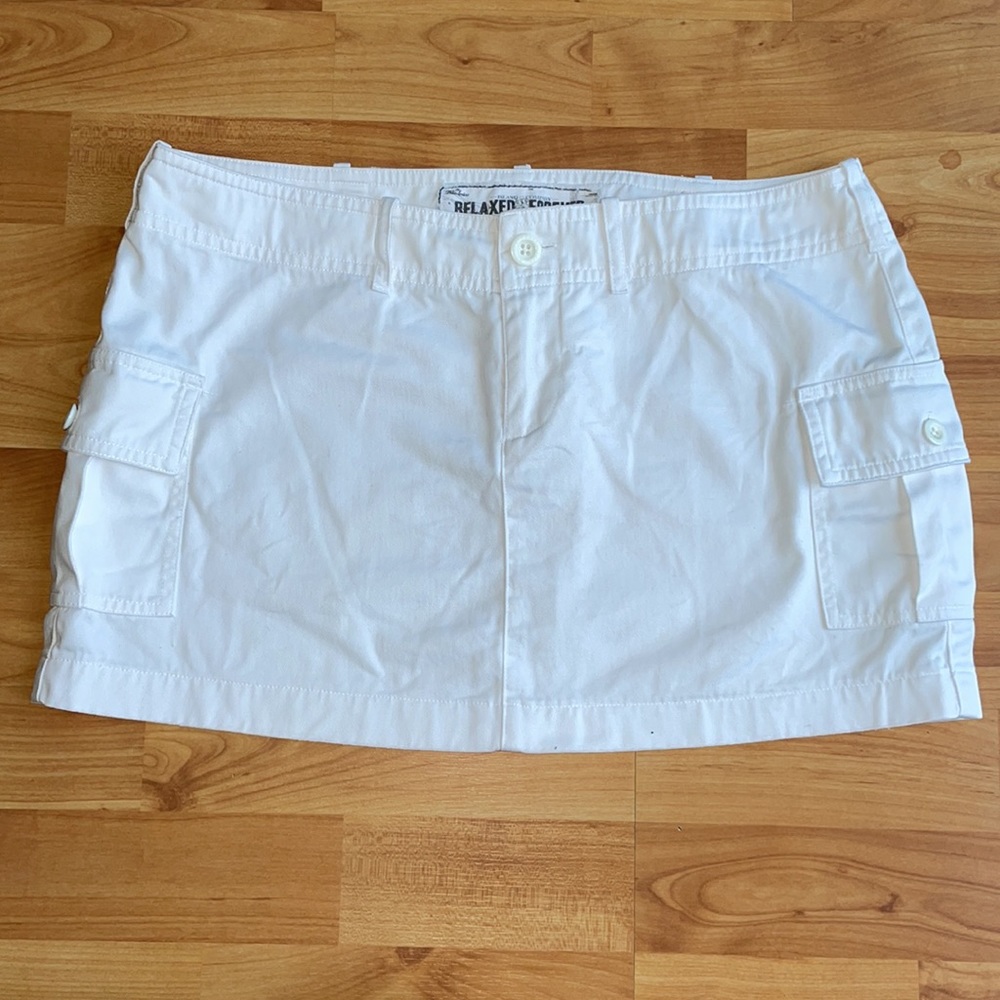 Island Company white Relaxed Forever skirt, Small.